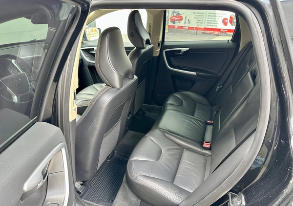 Volvo XC 60 cena 52800 przebieg: 265000, rok produkcji 2011 z Zwoleń małe 631